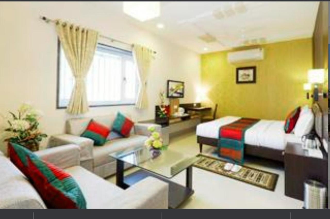 Hotel Siddharth Palace ジャイプール エクステリア 写真