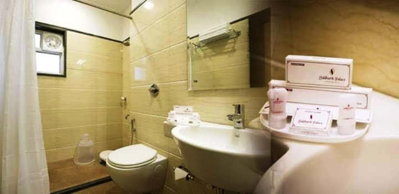 Hotel Siddharth Palace ジャイプール エクステリア 写真
