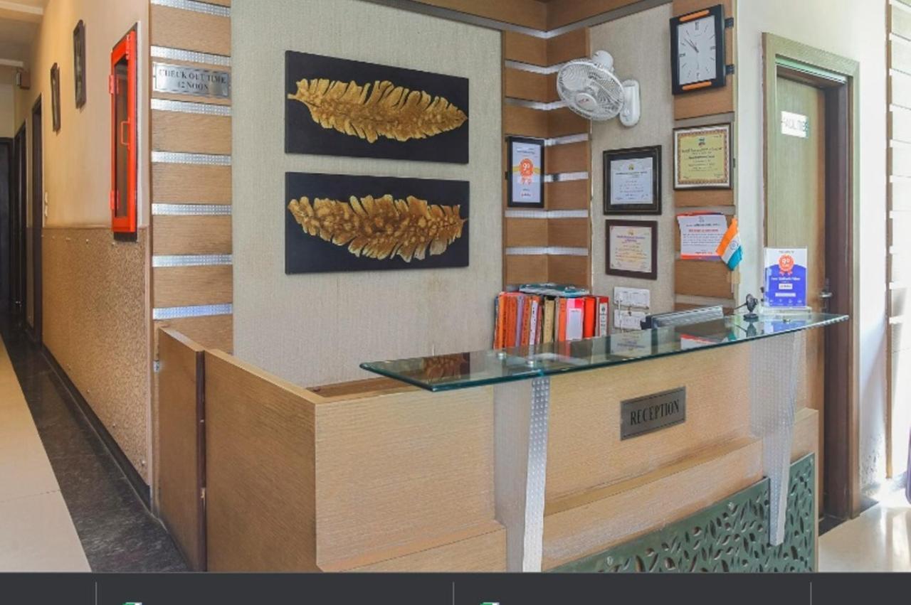 Hotel Siddharth Palace ジャイプール エクステリア 写真